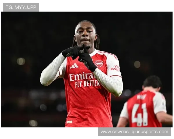 阿森纳笑纳英超新年大礼，竞争对手失分助枪手领跑